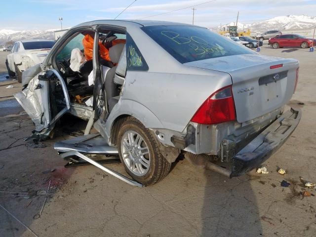 1FAFP34N77W284513 - 2007 FORD FOCUS ZX4  photo 3