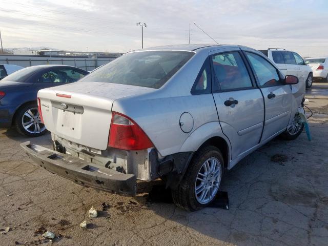 1FAFP34N77W284513 - 2007 FORD FOCUS ZX4  photo 4