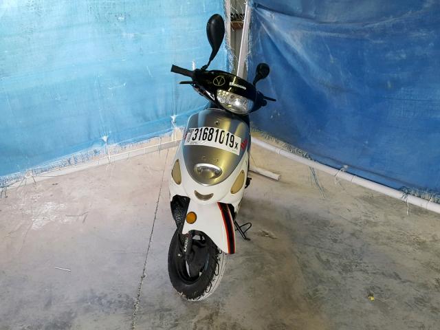 L9NTEACB2G1010178 - 2016 TAOT SCOOTER BLACK photo 9