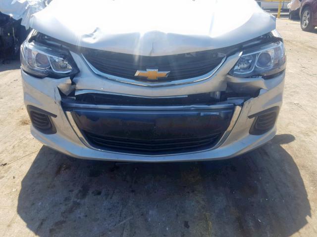 1G1JF5SB1J4136140 - 2018 CHEVROLET SONIC PREM SILVER photo 9