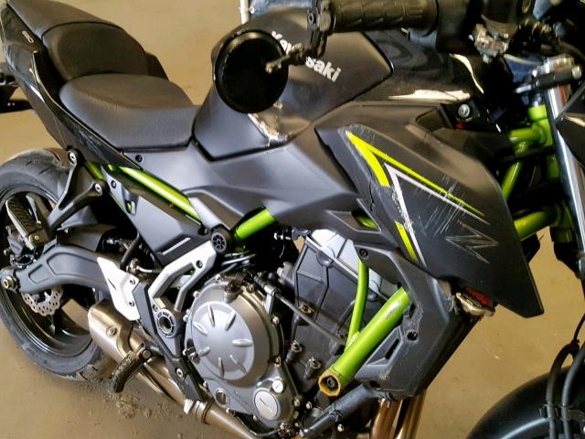 JKAEREH1XJDA17711 - 2018 KAWASAKI ER650 H BLACK photo 9