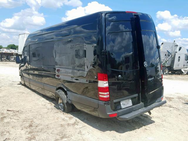 WD3PF4DC6GP196532 - 2016 MERCEDES-BENZ SPRINTER 3 BLACK photo 3