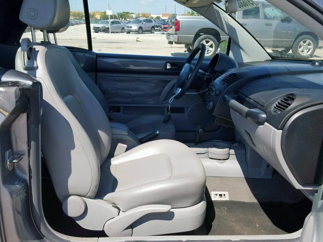 3VWCM31Y25M354692 - 2005 VOLKSWAGEN NEW BEETLE გრაფიტი ფოტო 5