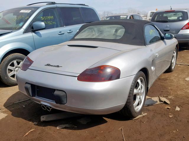 WP0CA298XYU627212 - 2000 PORSCHE BOXSTER SILVER photo 4