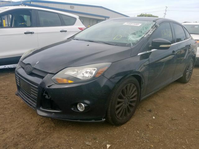 1FAHP3J20CL391921 - 2012 FORD FOCUS TITANIUM  photo 2