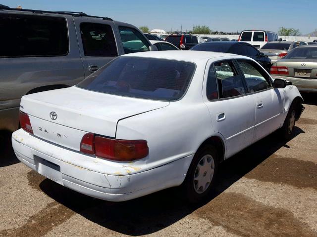 4T1BG12K3TU823491 - 1996 TOYOTA CAMRY DX WHITE photo 4