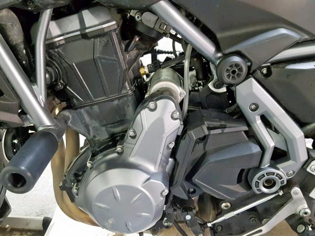 JKAEREH15HDA01216 - 2017 KAWASAKI ER650 H BLACK photo 11