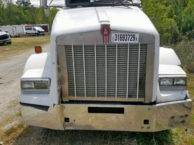 2XKDD49X67M167655 - 2007 KENWORTH CONSTRUCTI WHITE photo 7