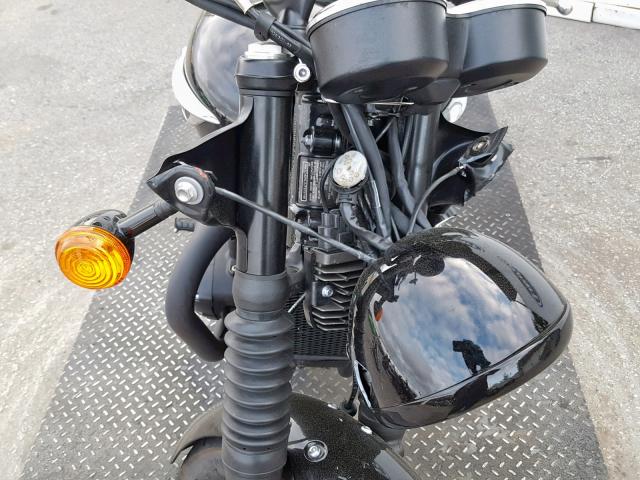 SMTD40HL2JT879748 - 2018 TRIUMPH MOTORCYCLE BONNEVILLE BLACK photo 9