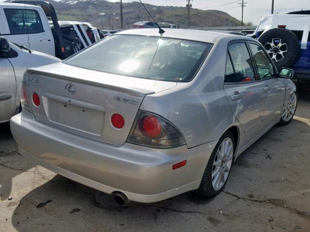 JTHBD192240088447 - 2004 LEXUS IS 300 TAN photo 4