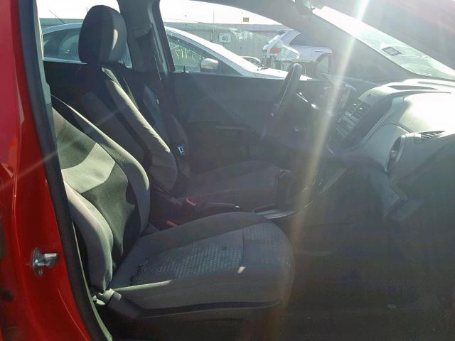 1G1JA6SH2F4149706 - 2015 CHEVROLET SONIC LS RED photo 5