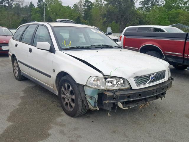 YV1VW29572F846831 - 2002 VOLVO V40 1.9T WHITE photo 1