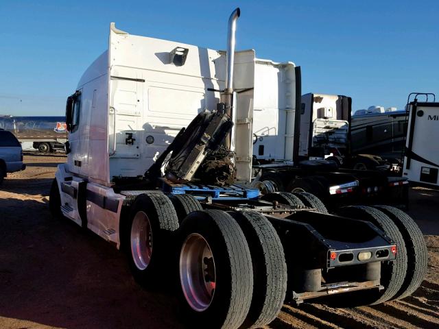 4V4NC9GH94N363245 - 2004 VOLVO VN VNL WHITE photo 3