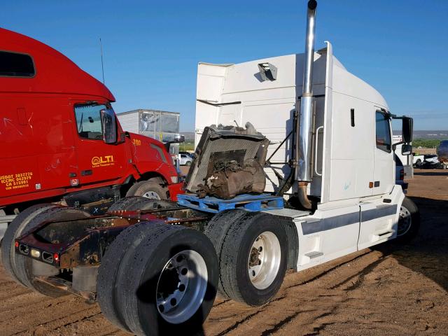 4V4NC9GH94N363245 - 2004 VOLVO VN VNL WHITE photo 4