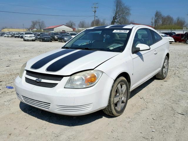 1G1AL18F287192446 - 2008 CHEVROLET COBALT LT WHITE photo 2