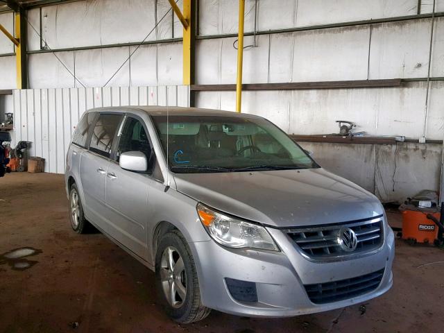 2V4RW3D16AR167129 - 2010 VOLKSWAGEN ROUTAN SE SILVER photo 1