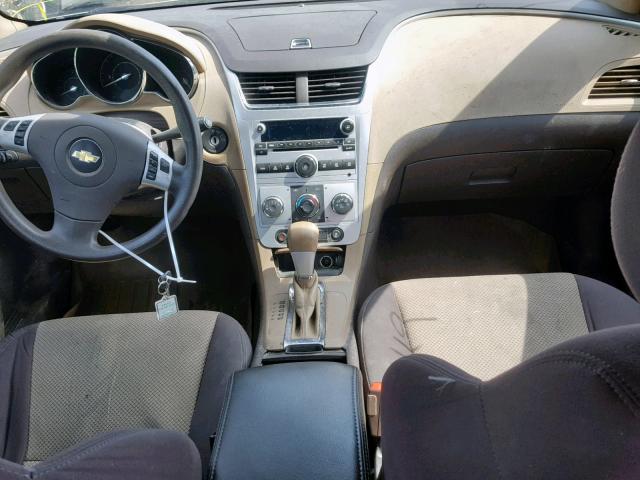 1G1ZB5E03CF287917 - 2012 CHEVROLET MALIBU LS GOLD photo 9