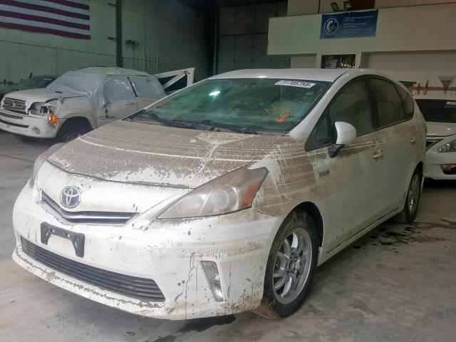 JTDZN3EU5C3091663 - 2012 TOYOTA PRIUS V WHITE photo 2