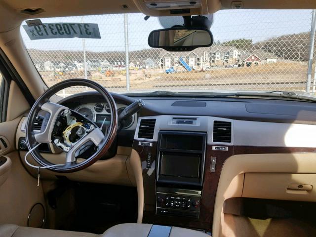 1GYFC13259R267030 - 2009 CADILLAC ESCALADE BEIGE photo 9