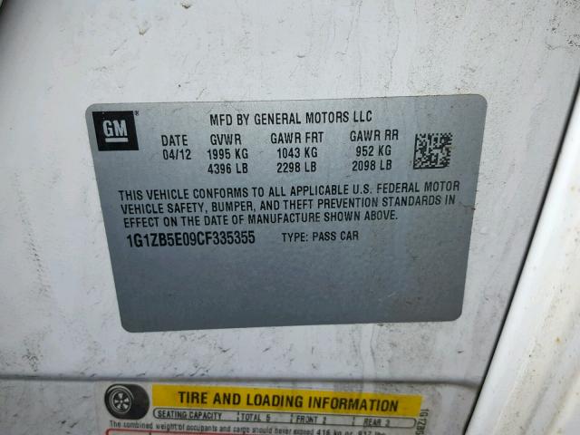 1G1ZB5E09CF335355 - 2012 CHEVROLET MALIBU LS WHITE photo 10