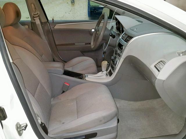 1G1ZB5E09CF335355 - 2012 CHEVROLET MALIBU LS WHITE photo 5