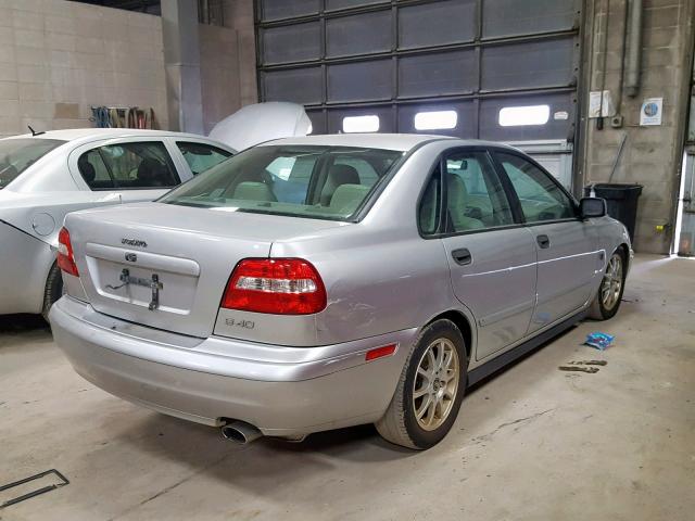 YV1VS27544F106347 - 2004 VOLVO S40 1.9T SILVER photo 4