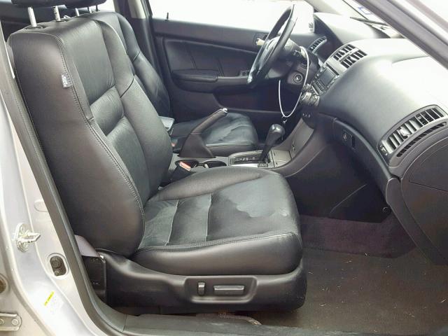 1HGCM66505A051671 - 2005 HONDA ACCORD EX SILVER photo 5