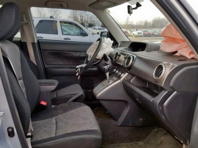 JTLZE4FE4DJ041660 - 2013 TOYOTA SCION XB 银色 照片 5