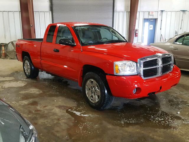 1D7HW42K16S589098 - 2006 DODGE DAKOTA SLT RED photo 1