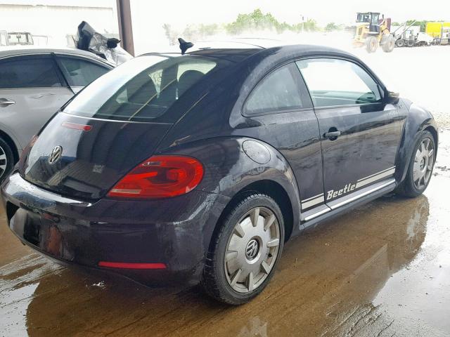 3VWHX7AT1DM646860 - 2013 VOLKSWAGEN BEETLE BLACK photo 4