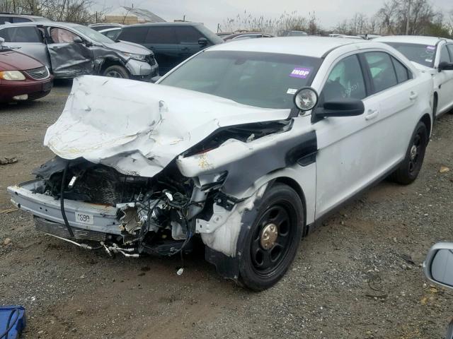 1FAHP2MKXGF149141 - 2016 FORD TAURUS POL WHITE photo 2