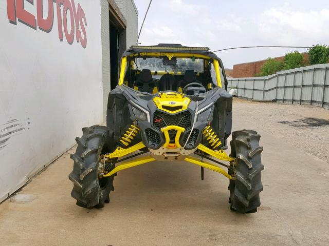 3JBVWAW29JK000112 - 2018 CAN-AM MAVERICK X YELLOW photo 3