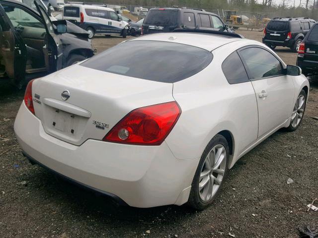 1N4BL24EX9C140110 - 2009 NISSAN ALTIMA 3.5 WHITE photo 4