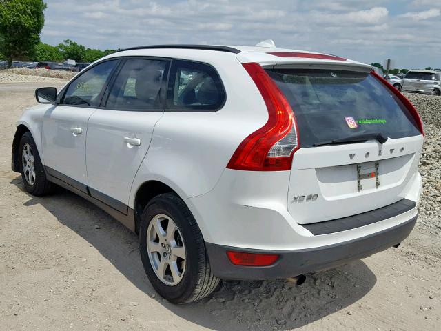 YV4952DLXB2175319 - 2011 VOLVO XC60 3.2 WHITE photo 3