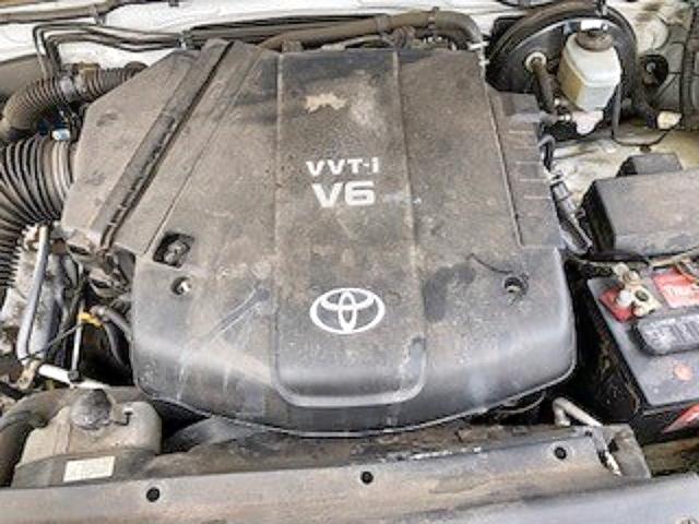 3TMMU52N05M001505 - 2005 TOYOTA TACOMA DOU WHITE photo 7