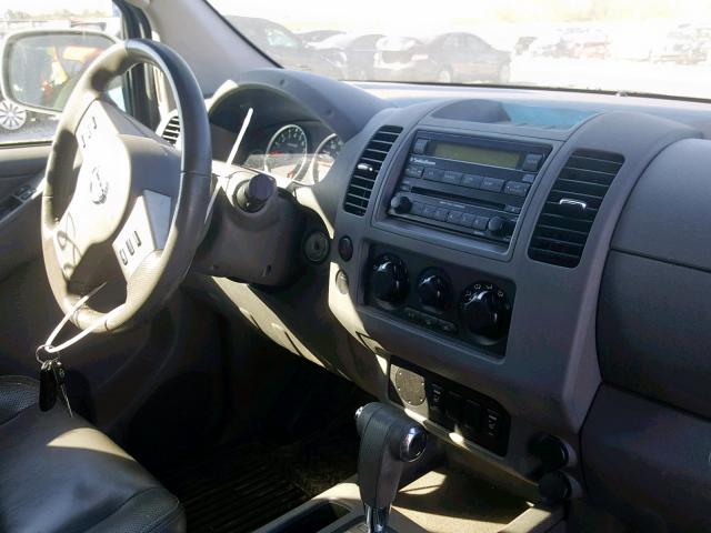 1N6AD07U56C405308 - 2006 NISSAN FRONTIER C SILVER photo 9