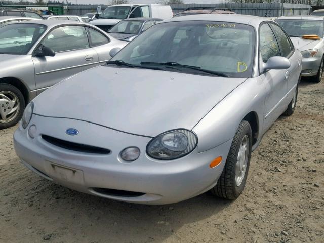 1FALP52U1TG220979 - 1996 FORD TAURUS GL WHITE photo 2