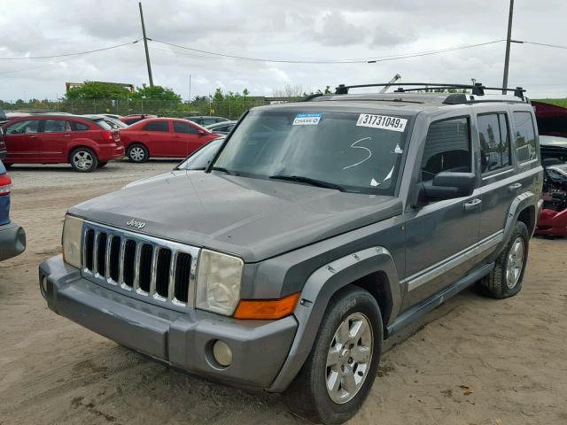 1J8HH58N88C155987 - 2008 JEEP COMMANDER GRAY photo 2