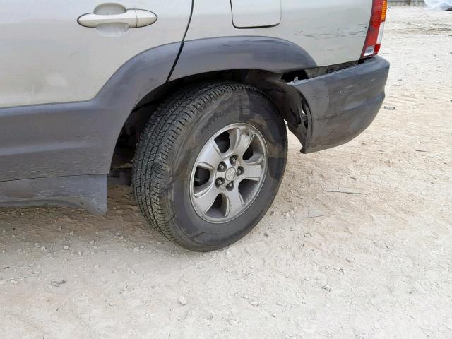 4F2YZ04154KM21167 - 2004 MAZDA TRIBUTE LX GRAY photo 9