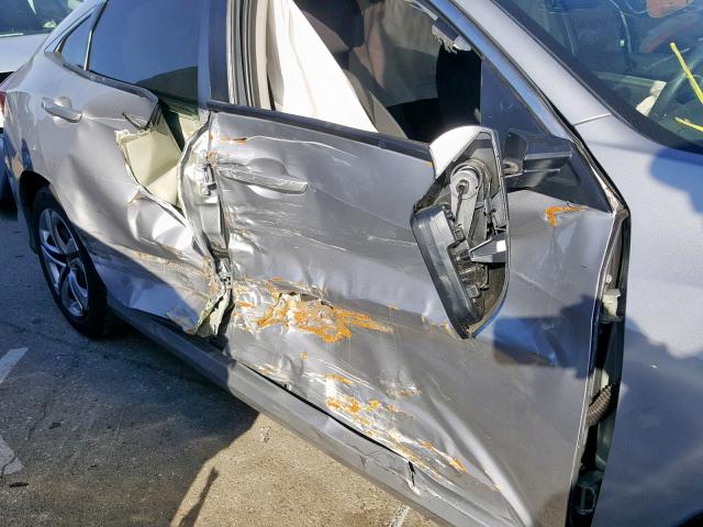 2HGFC2F51JH501364 - 2018 HONDA CIVIC LX SILVER photo 9