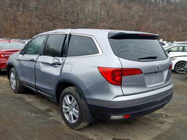 5FNYF5H11JB000930 - 2018 HONDA PILOT LX SILVER photo 3