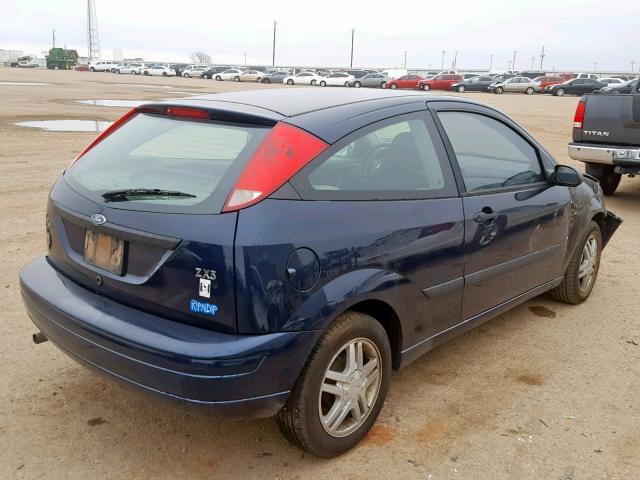 3FAFP31363R153587 - 2003 FORD FOCUS ZX3 BLUE photo 4