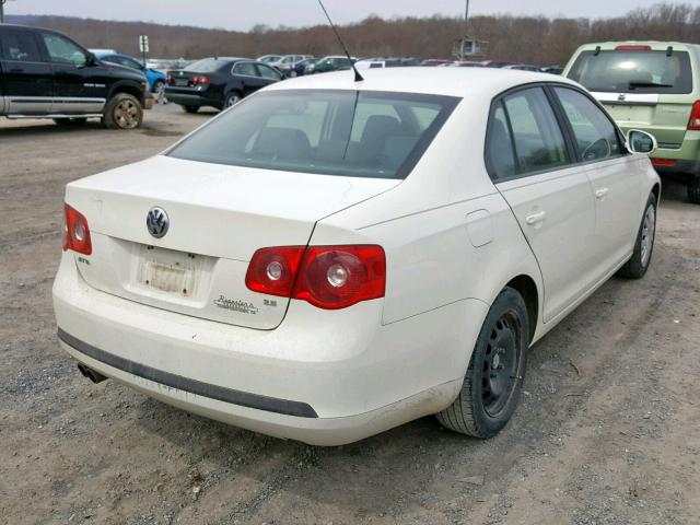 3VWPG71K47M147803 - 2007 VOLKSWAGEN JETTA 2.5 WHITE photo 4