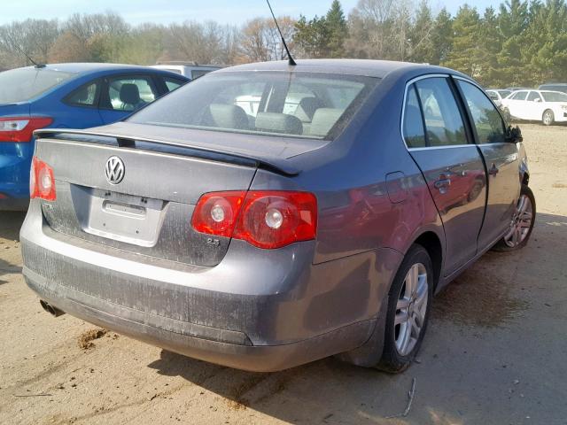 3VWEF81K87M163146 - 2007 VOLKSWAGEN JETTA WOLF SILVER photo 4