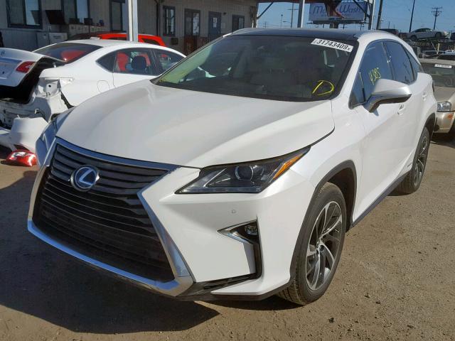 2T2BGMCA7JC022922 - 2018 LEXUS RX 450H WHITE photo 2