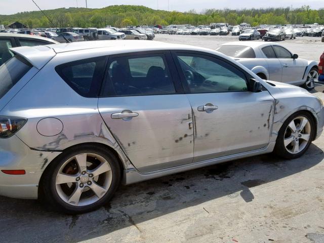 JM1BK143841100618 - 2004 MAZDA 3 HATCHBAC SILVER photo 9