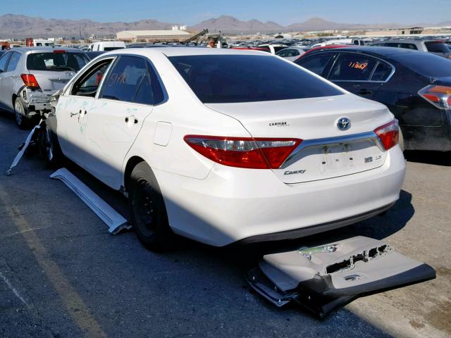 4T1BD1FK9GU185921 - 2016 TOYOTA CAMRY HYBR WHITE photo 3