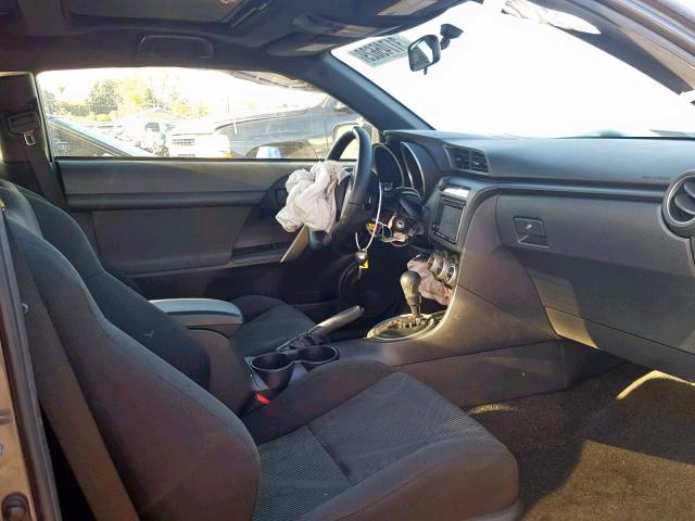 JTKJF5C78D3061585 - 2013 TOYOTA SCION TC GRAY photo 5