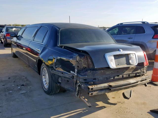 1L1FM81W51Y688514 - 2001 LINCOLN TOWN CAR E BLACK photo 3