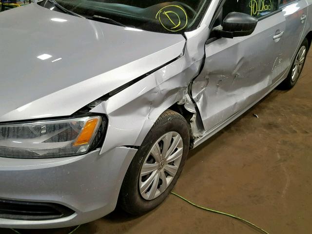 3VW2K7AJ6DM206443 - 2013 VOLKSWAGEN JETTA BASE SILVER photo 9